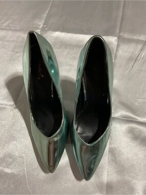 Metallic Teal Women's Pointed-Toe Pumps